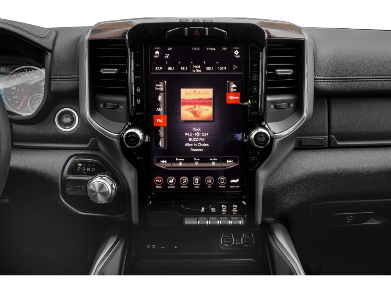 2019 RAM 1500 Laramie Crew Cab 4x2 5'7" Box