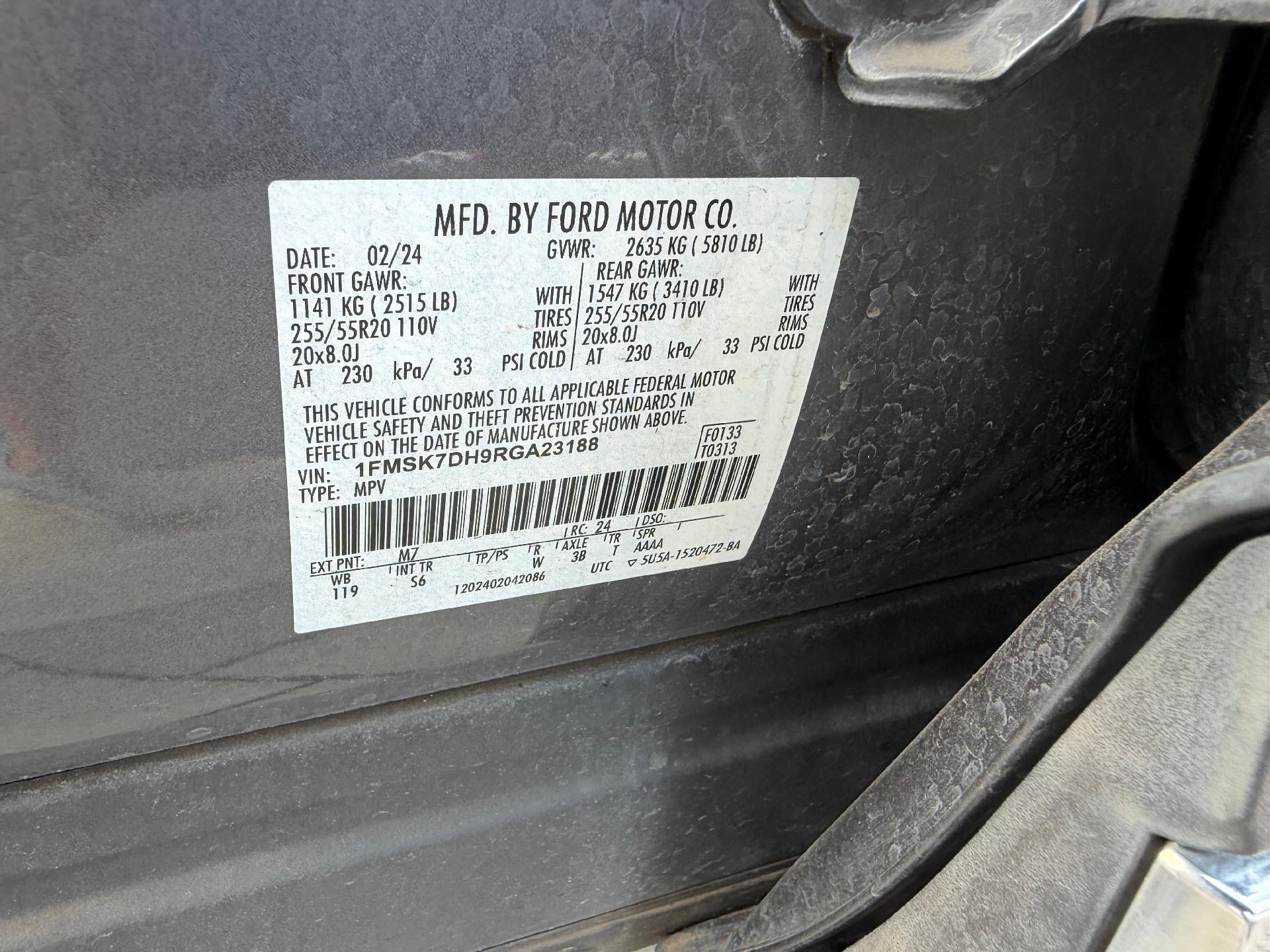 2024 Ford Explorer XLT