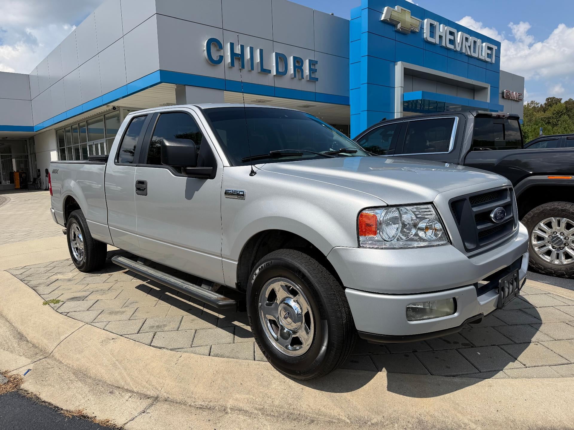 Used 2005 Ford F-150 STX with VIN 1FTRX12W65NC03236 for sale in Milledgeville, GA