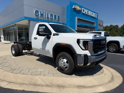 2026 GMC Sierra 3500 HD Chassis Cab Pro