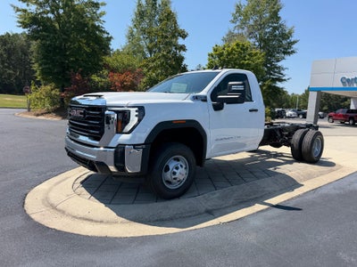2026 GMC Sierra 3500 HD Chassis Cab Pro