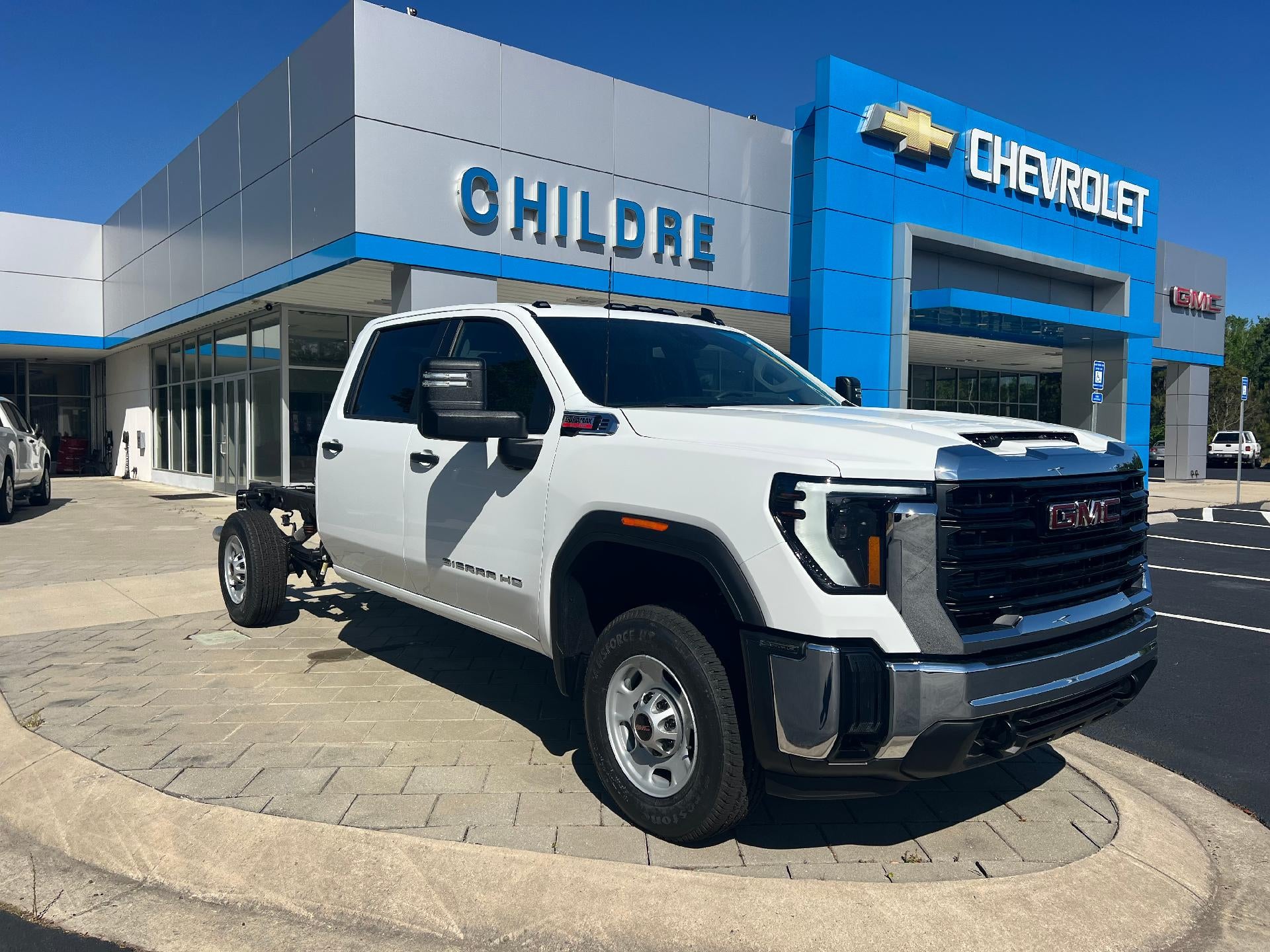 2026 GMC Sierra 4WD Crew Cab Standard Box Pro's photo