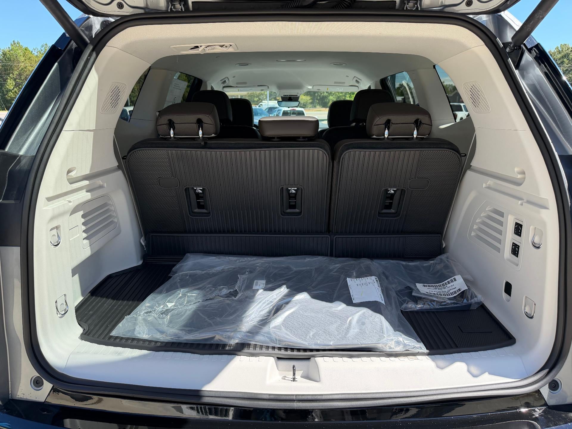 2027 GMC Acadia Denali