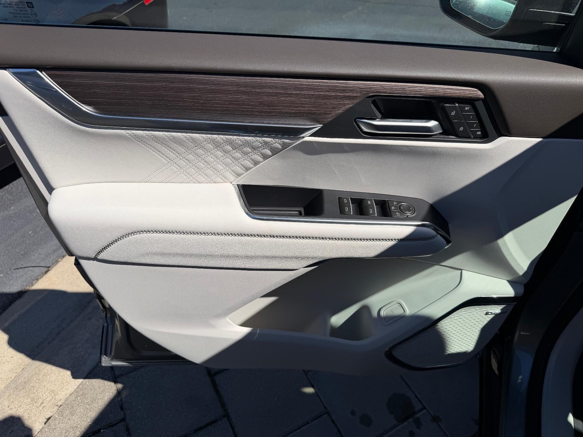 2027 GMC Acadia Denali