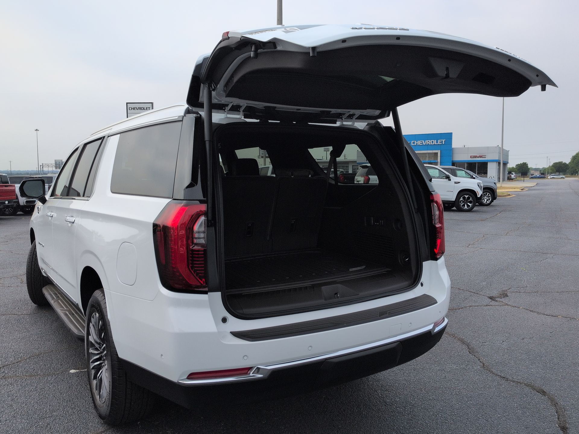 2026 GMC Yukon XL Elevation