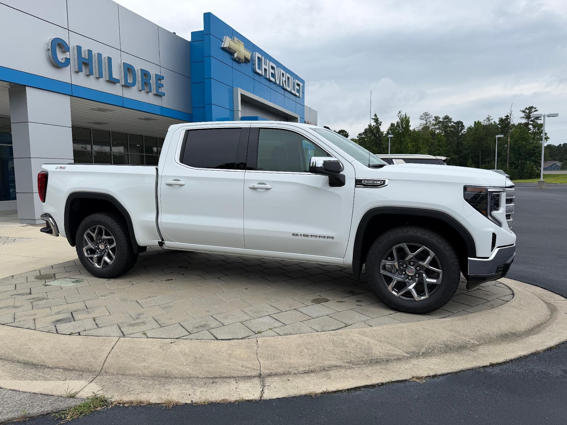 2026 GMC Sierra 1500 SLE