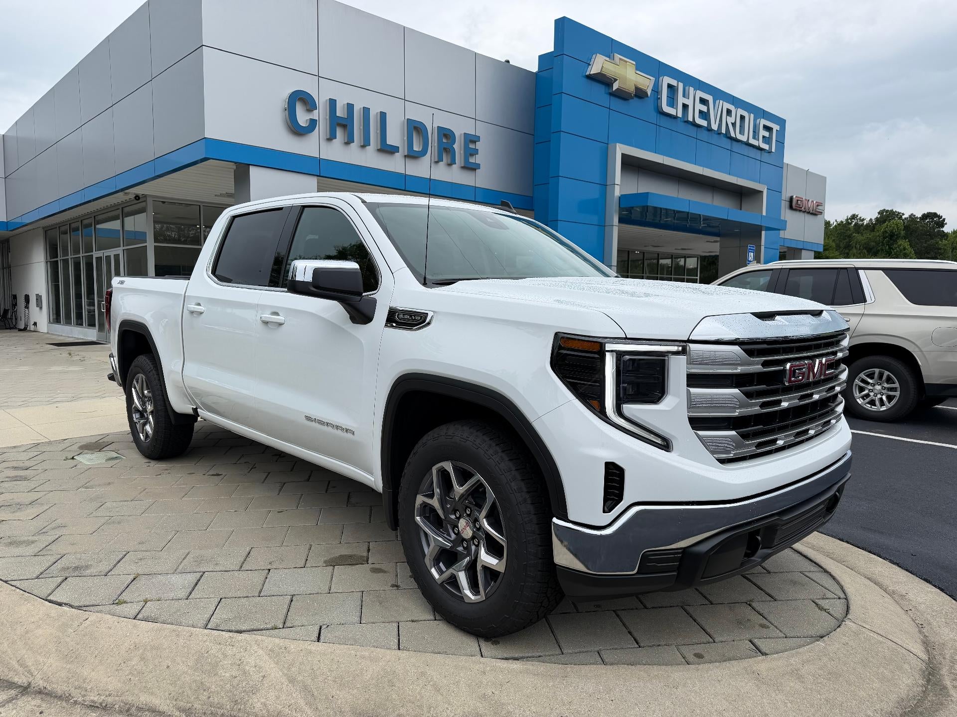 2026 GMC Sierra 1500 SLE