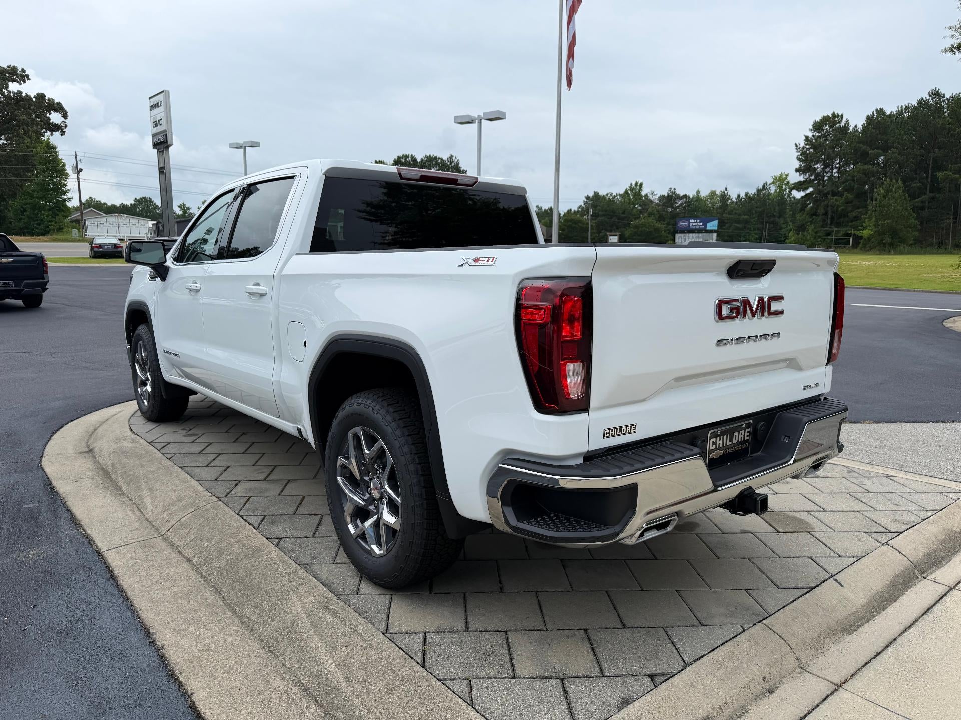 2026 GMC Sierra 1500 SLE