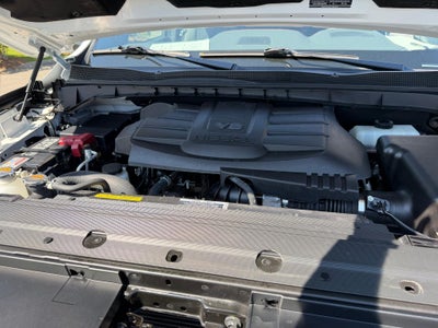 2024 Nissan TITAN Crew Cab PRO-4X 4x4