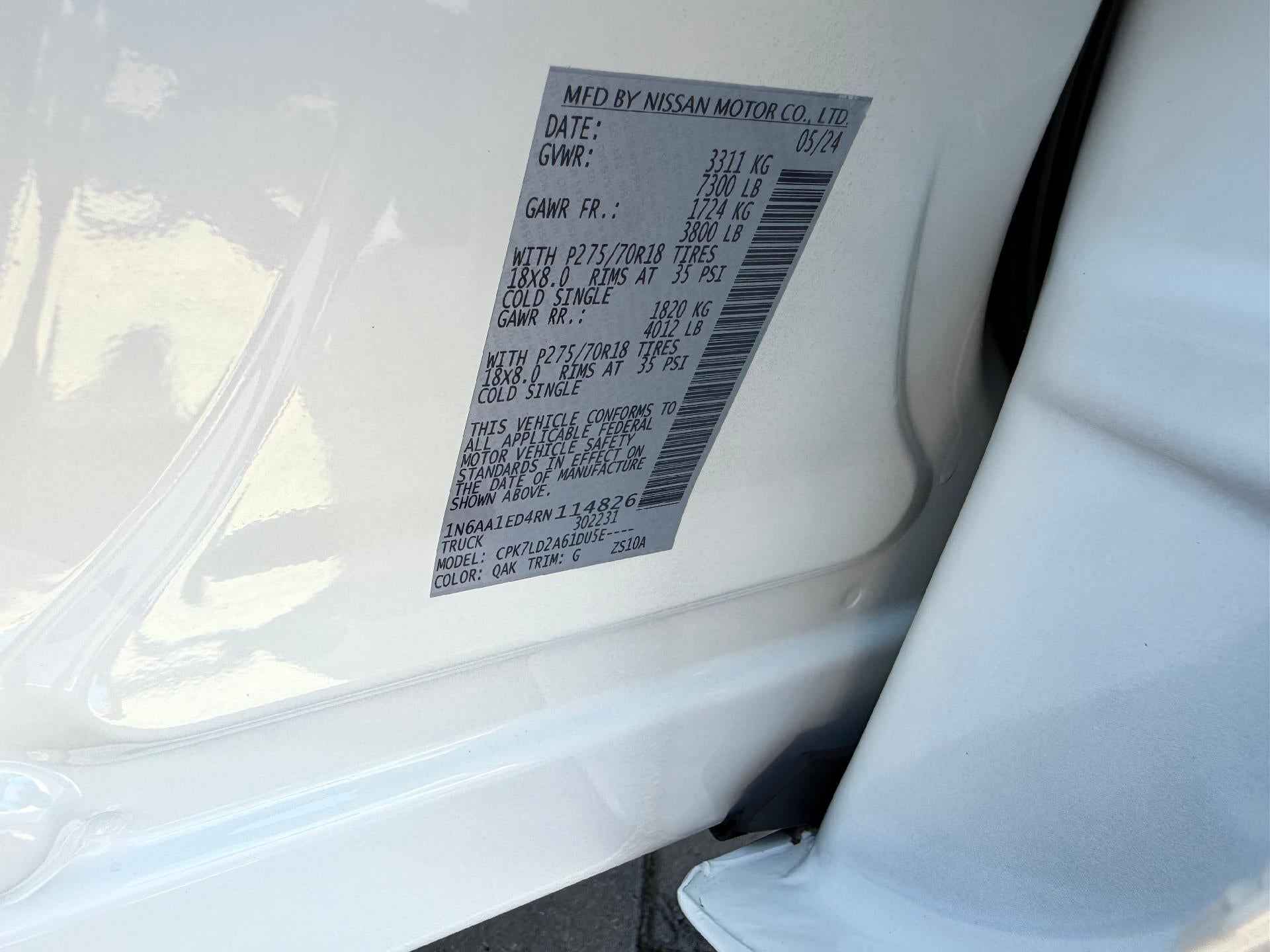 2024 Nissan TITAN Crew Cab PRO-4X 4x4