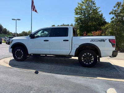 2024 Nissan TITAN Crew Cab PRO-4X 4x4