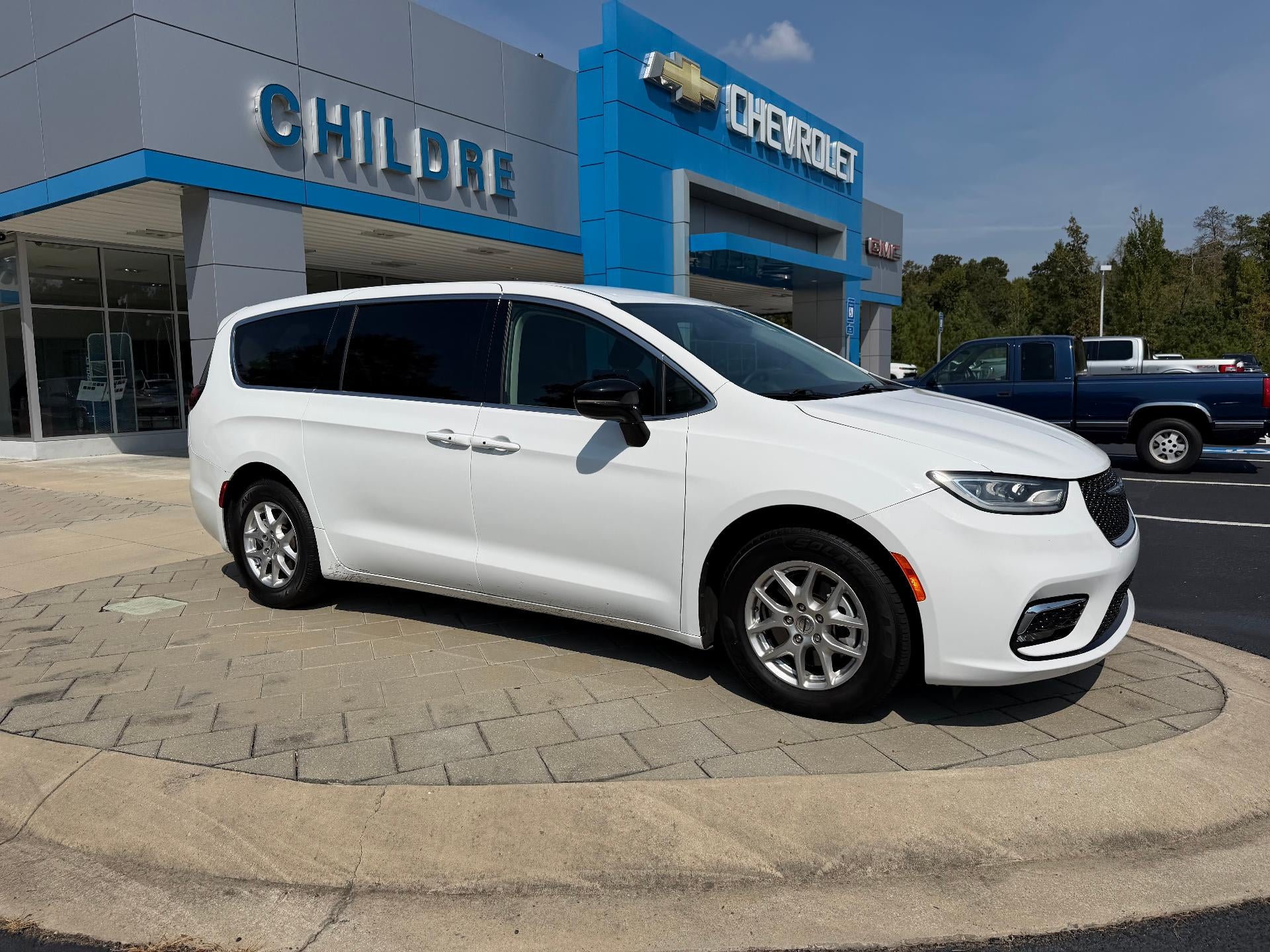2024 Chrysler Pacifica Touring L