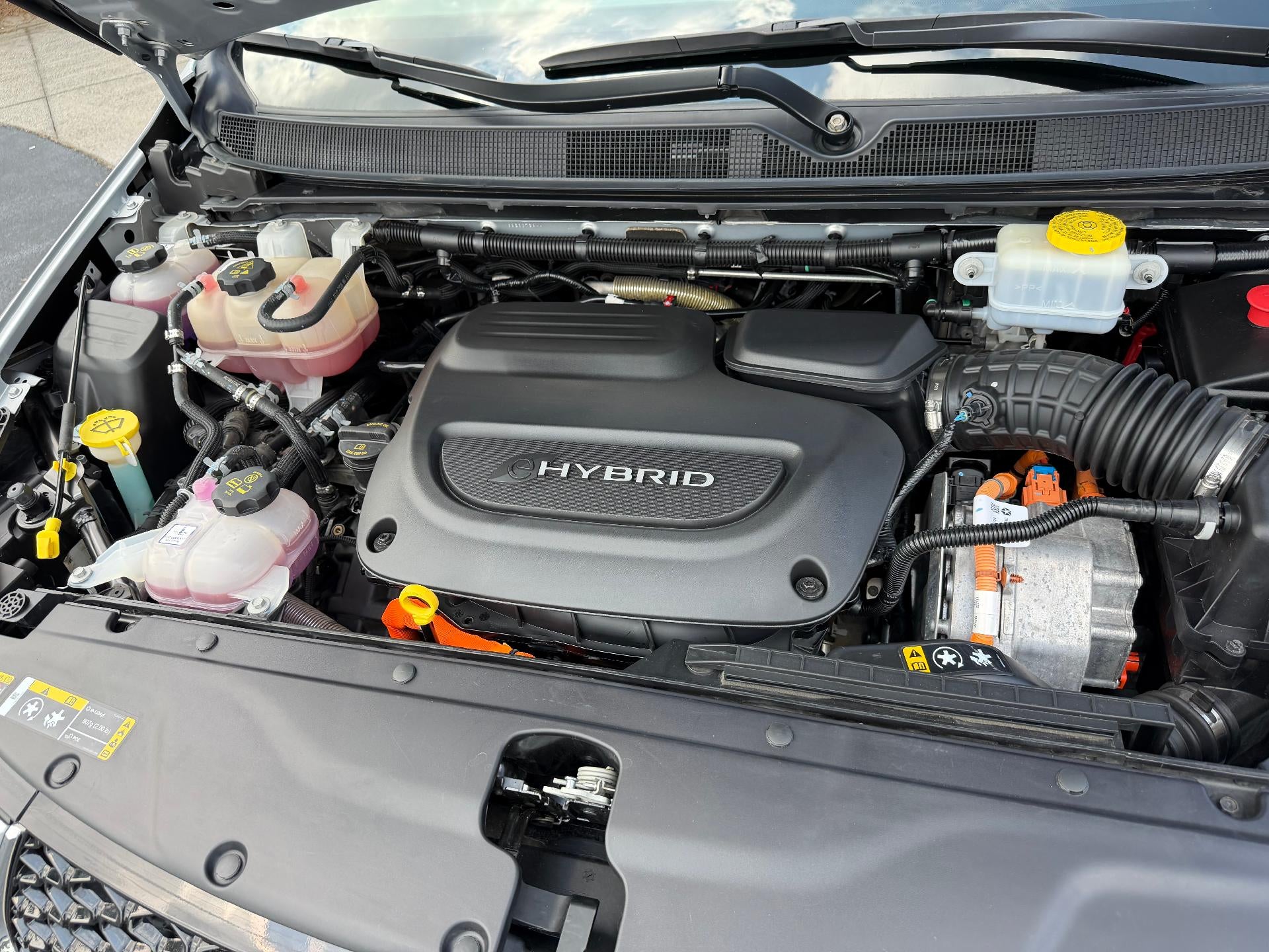 2023 Chrysler Pacifica Hybrid Limited