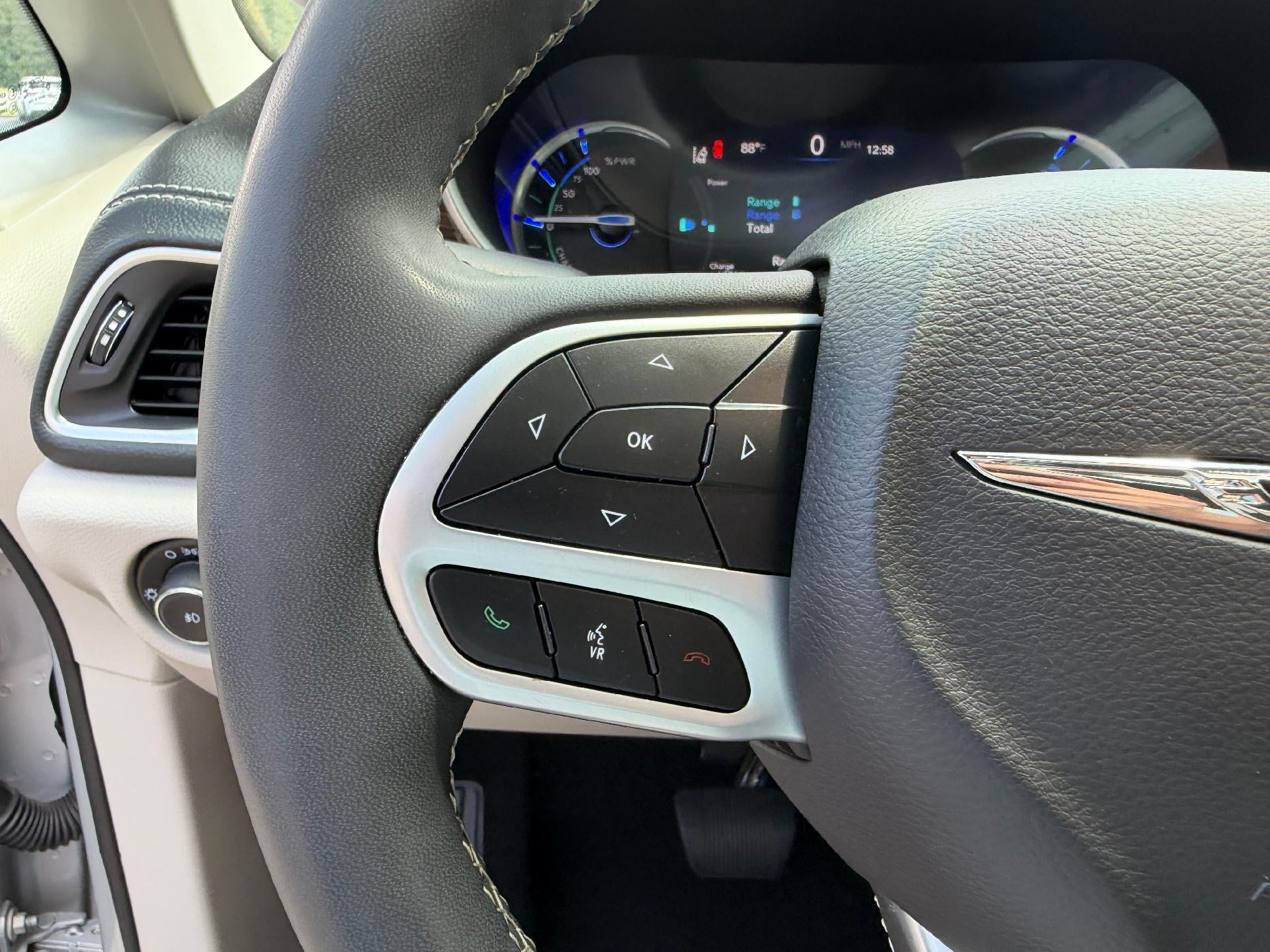 2023 Chrysler Pacifica Hybrid Limited