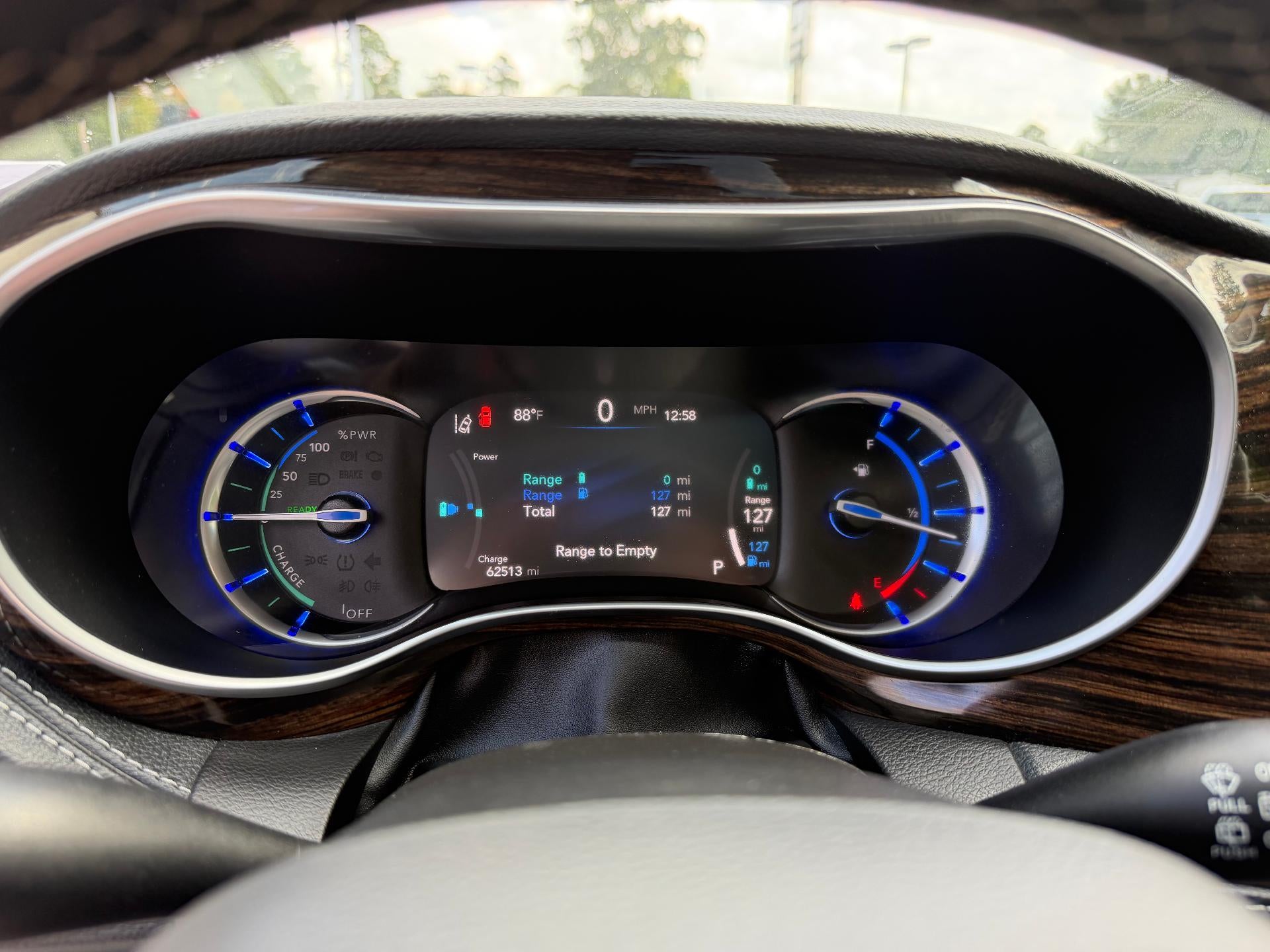 2023 Chrysler Pacifica Hybrid Limited