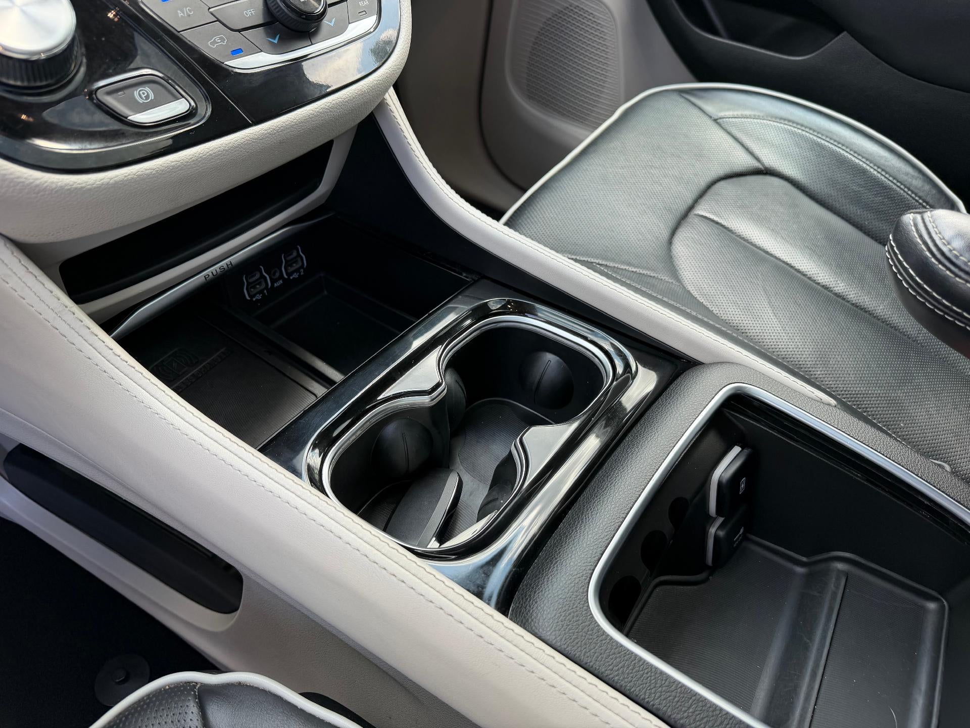 2023 Chrysler Pacifica Hybrid Limited