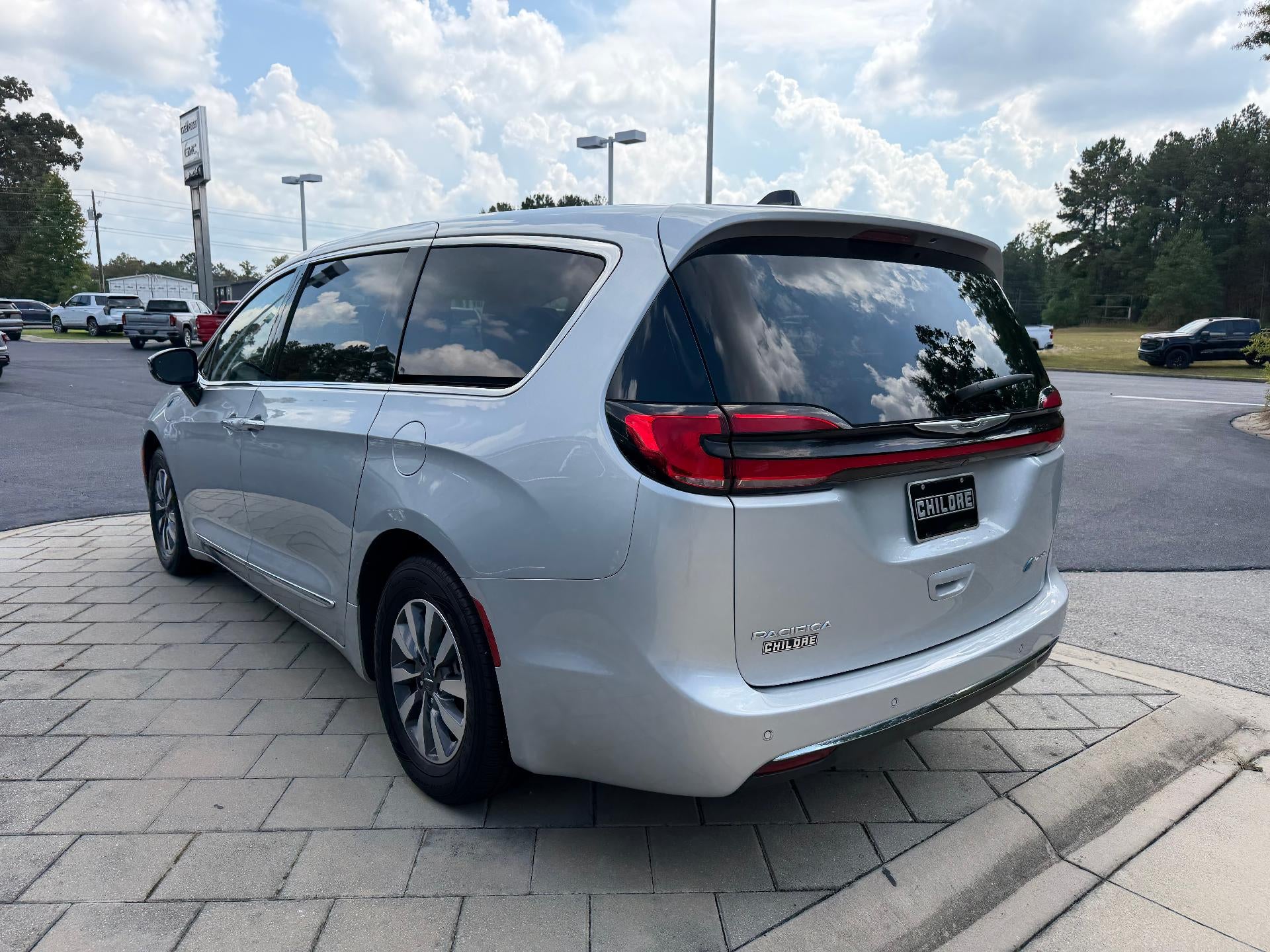 2023 Chrysler Pacifica Hybrid Limited