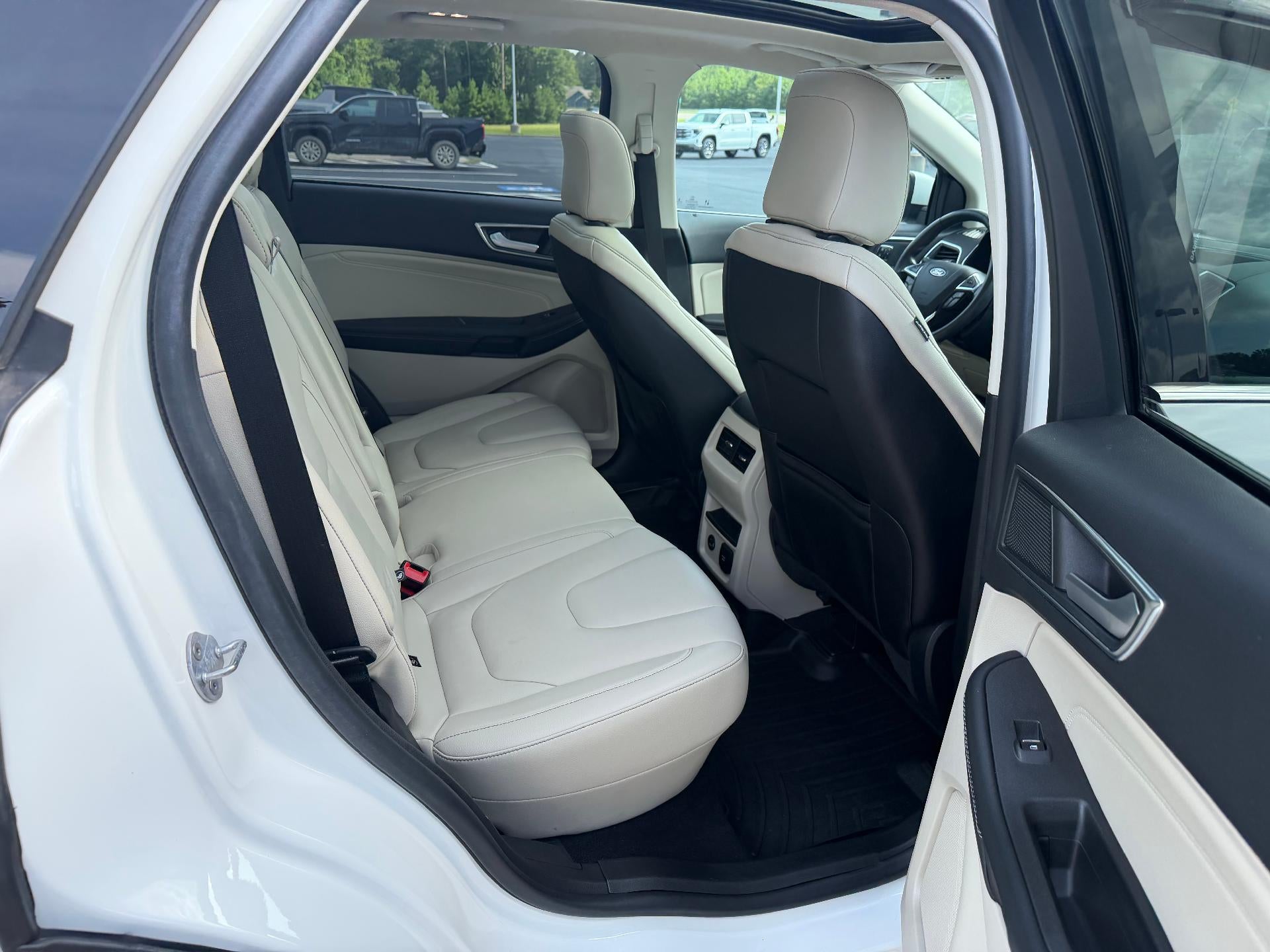 2021 Ford Edge Titanium