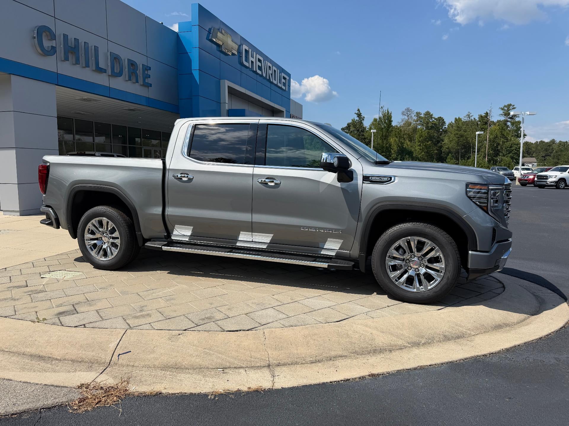 2026 GMC Sierra 1500 Denali - Photo 3