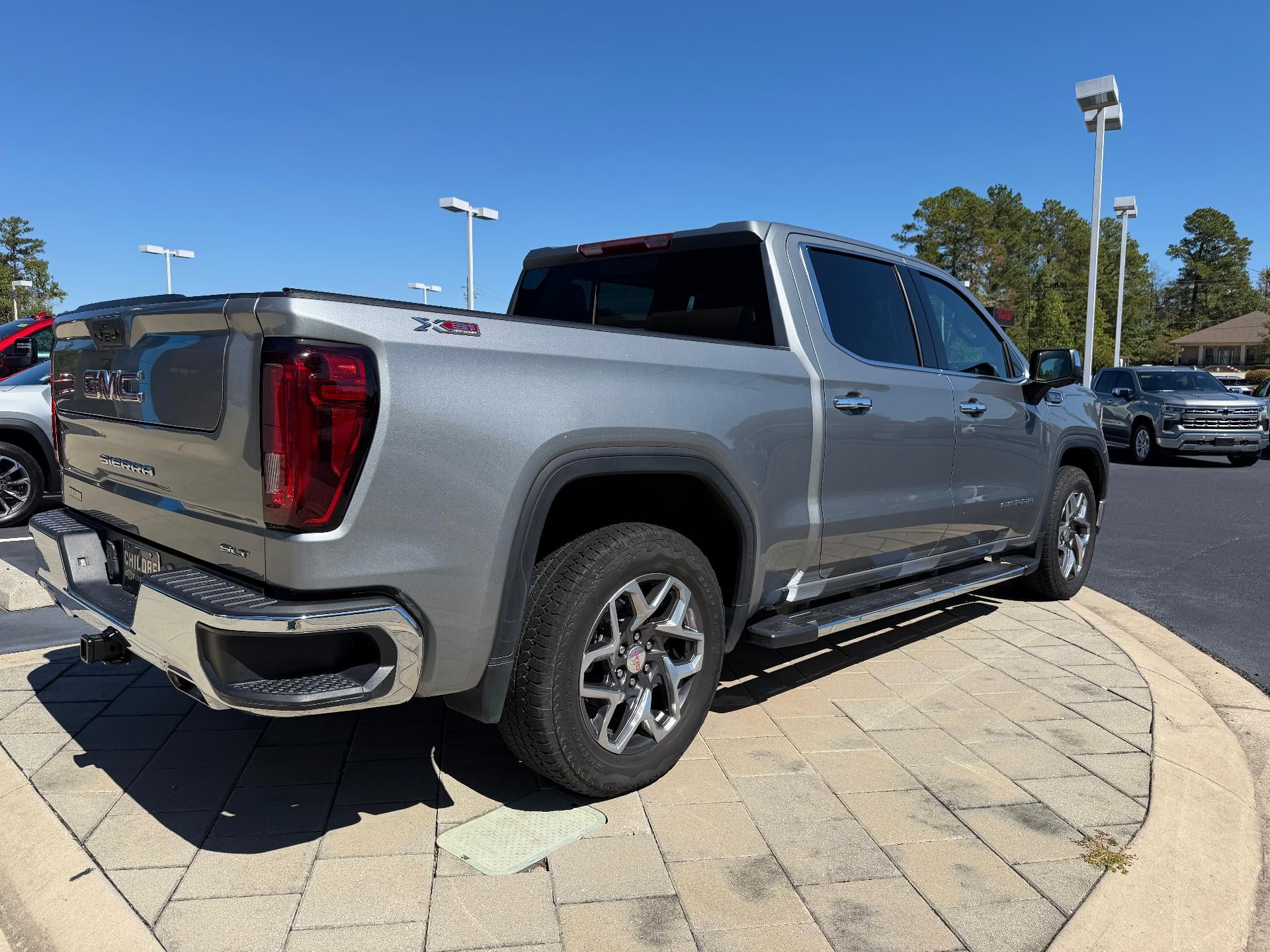 2024 GMC Sierra 1500 SLT