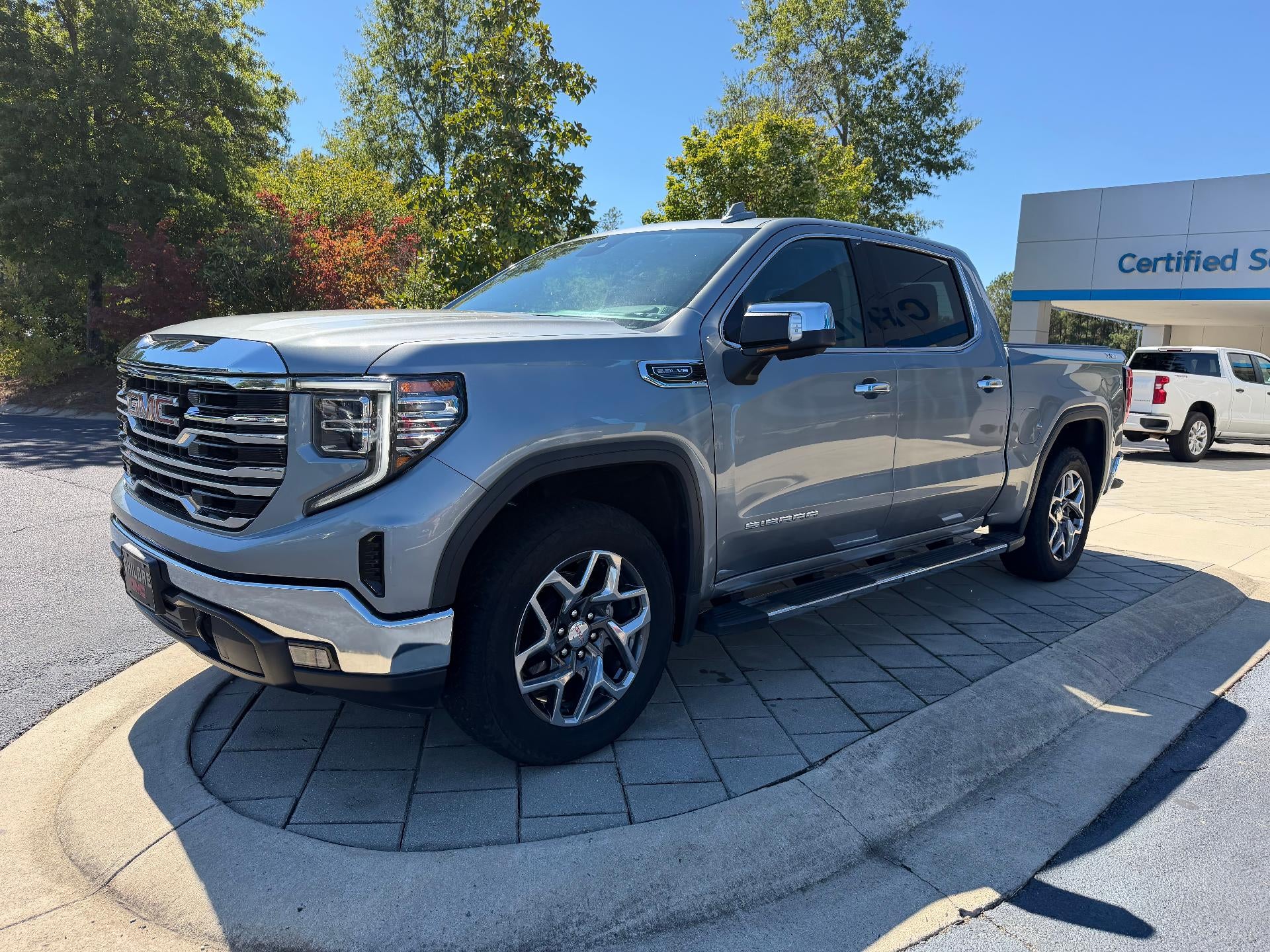 2024 GMC Sierra 1500 SLT
