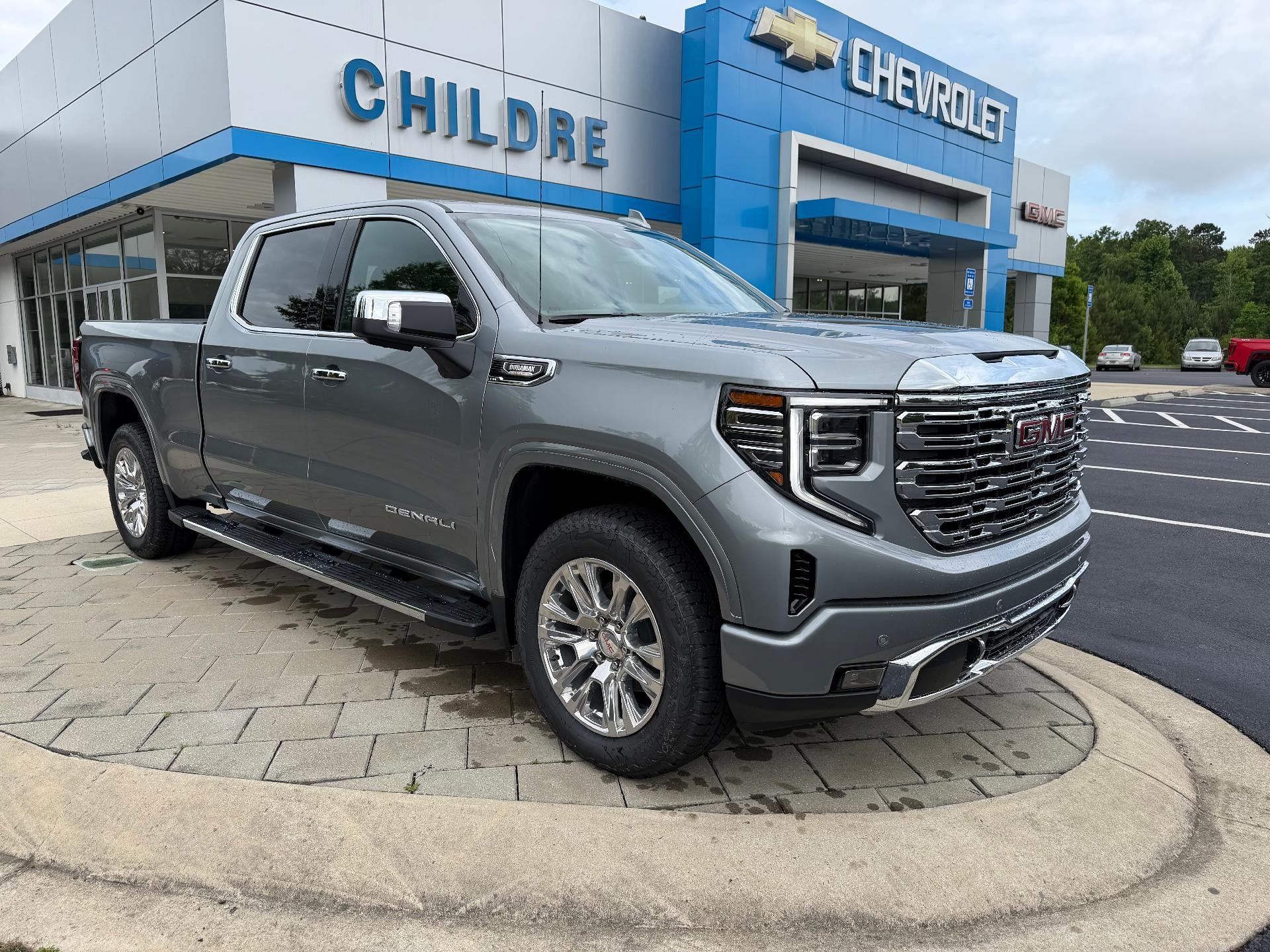 2026 GMC Sierra 4WD Crew Cab Short Box Denali's photo