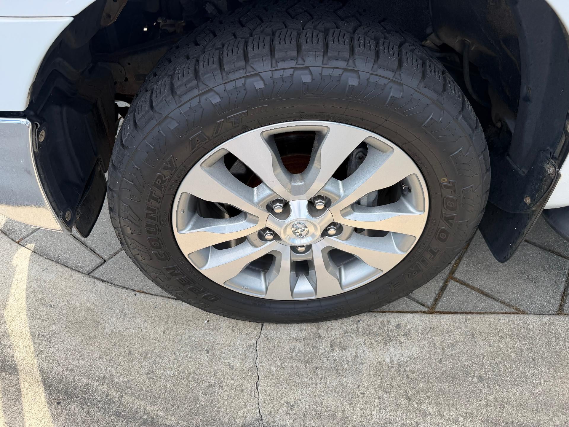 2013 Toyota Tundra Platinum 5.7L V8